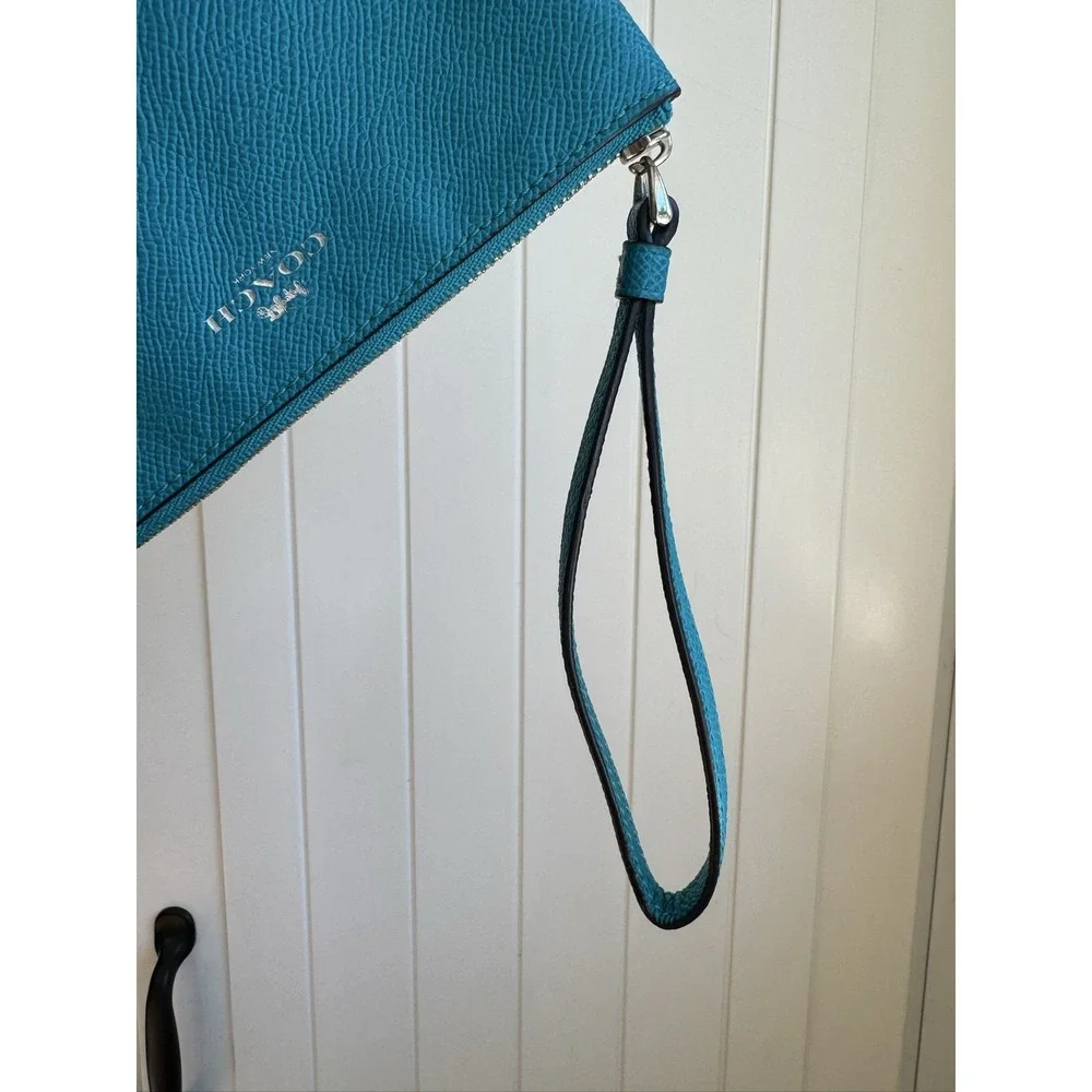 Coach F58032 Corner Zip Wristlet Turquoise Blue Green Crossgrain Leather w Slots